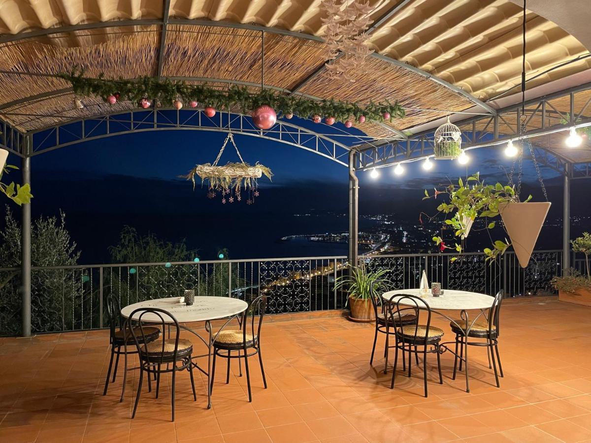 Hotel Sotto le stelle ...il mare Pietra Ligure Esterno foto